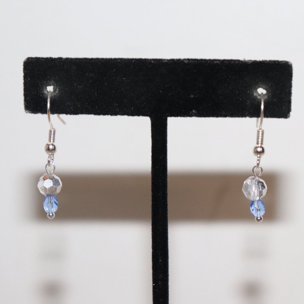 Beautiful NWOT Silver hook earrings with silver and blue crystals 1.25"